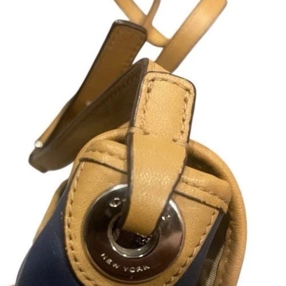 RARE! VTG Coach Hadley Crossbody Shoulder Bag Purse Navy White Leather Buckle - Picture 11 of 16